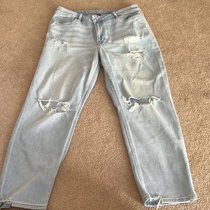 American Eagle Highest Rise Mom Jeans Sz 14 Short